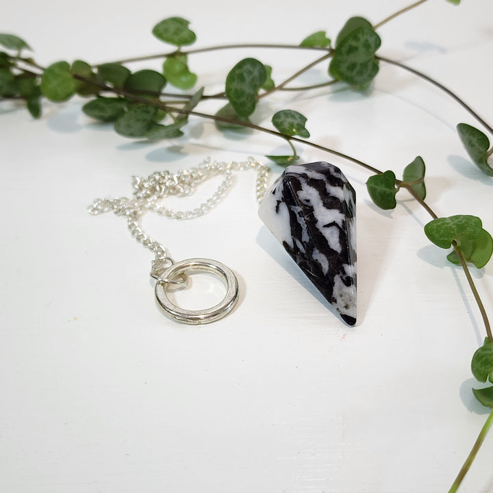 Black & White Zebra Jasper - Pendulum