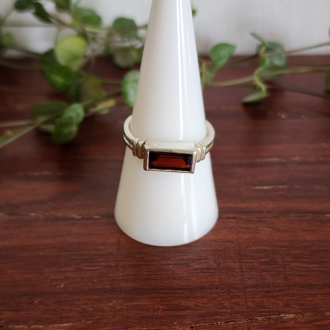 Garnet - Ring
