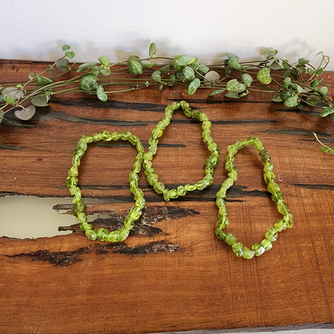 Peridot - Chip Bracelet