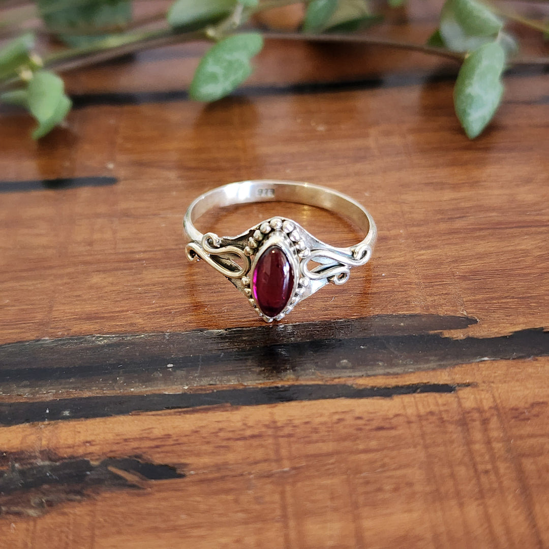 Garnet - Ring