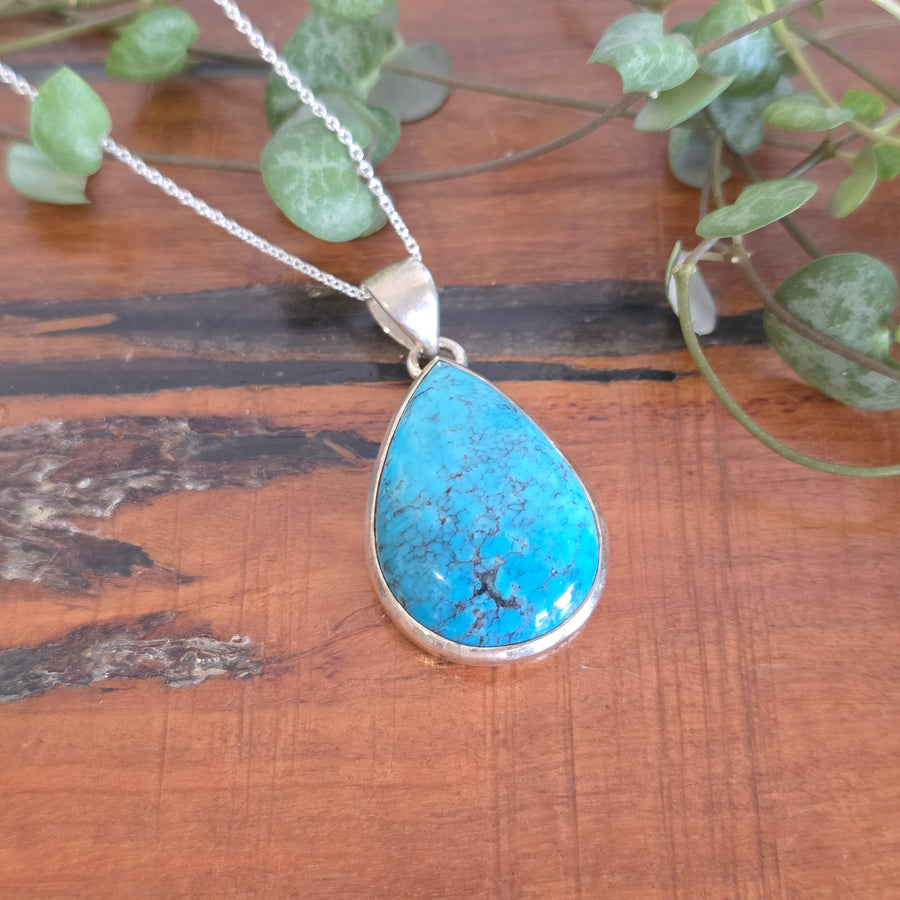 Arizona Turquoise Pendant set in 925 sterling silver