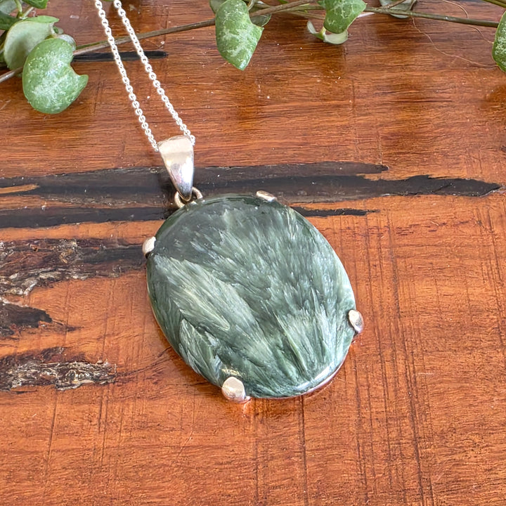 Seraphinite Pendant set in 925 sterling silver, comes with a 45cm Sterling Silver Chain