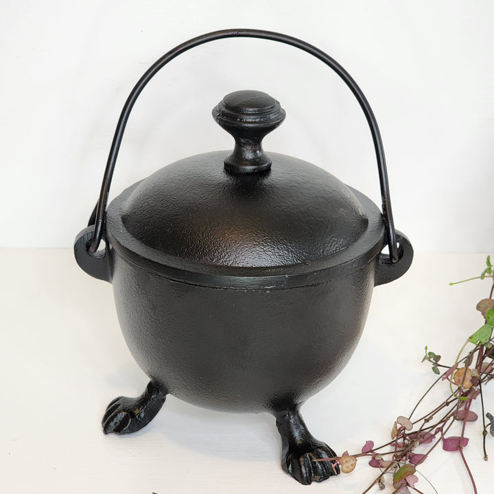 Aluminum Cauldron - With 3 Legs