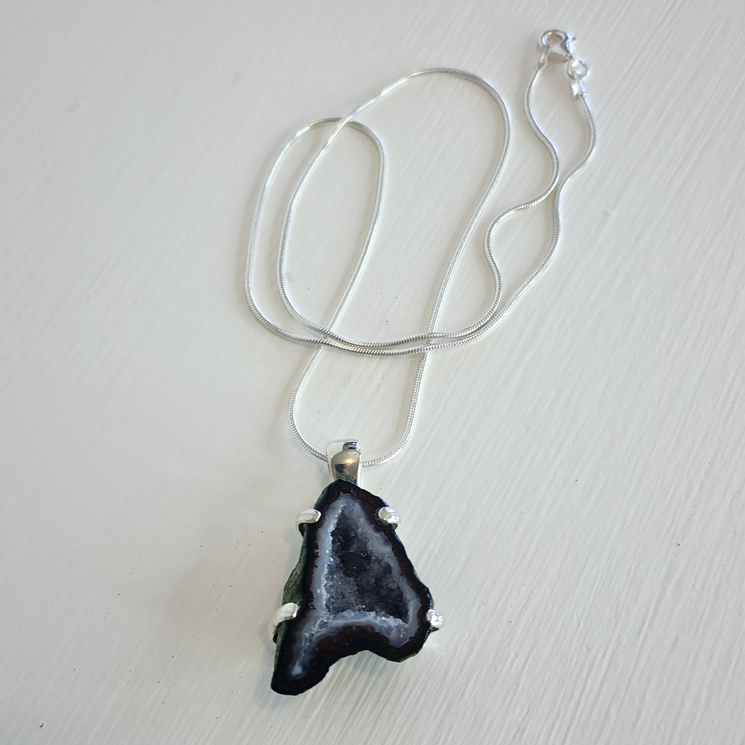 Agate Geode Pendant set in 925 Sterling Silver