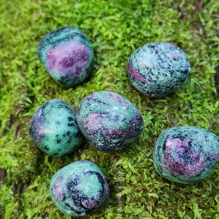 Ruby In Zoisite - Tumbled Lrg