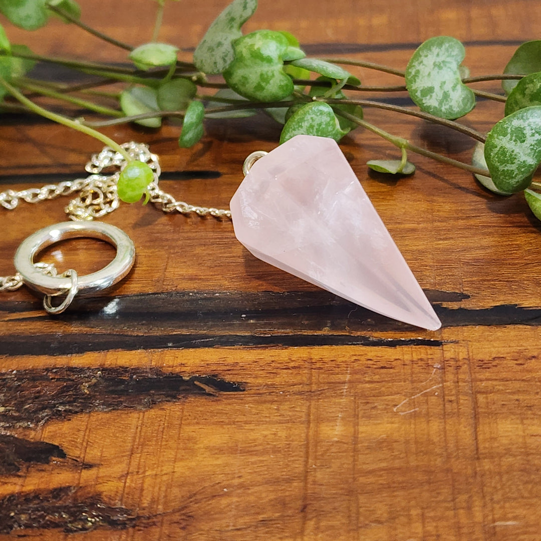 Rose Quartz - Pendulum