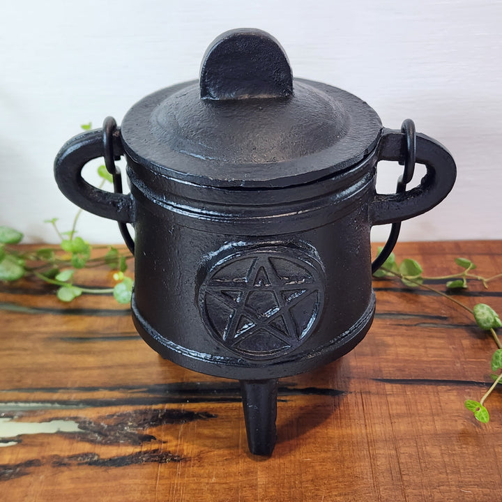 Cast Iron Cauldron - Pentacle