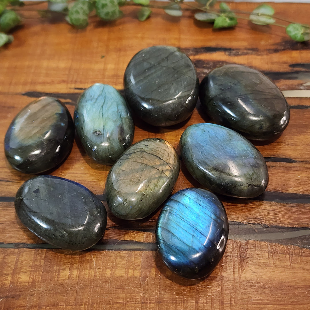 Labradorite - Palm Stones Sml