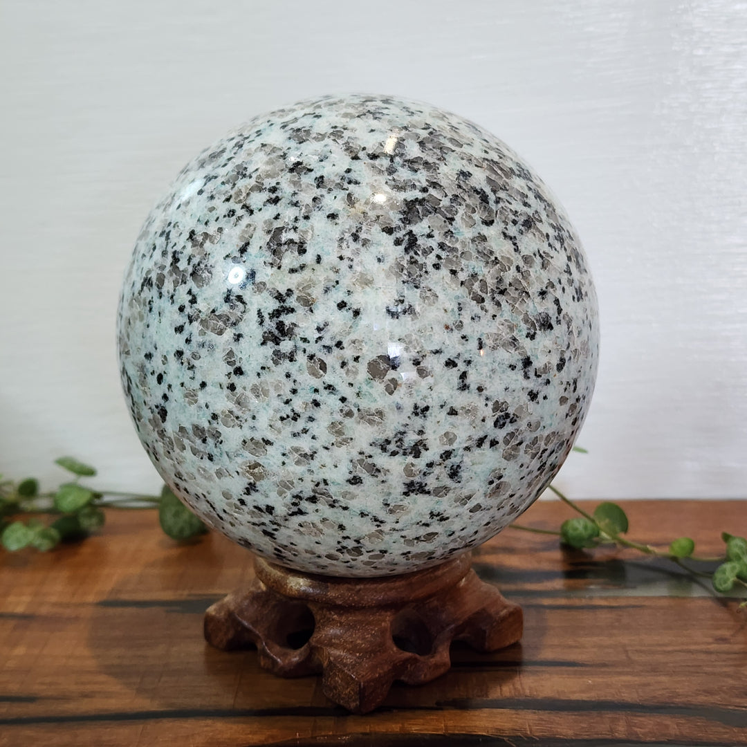 Kiwi Jasper - Spheres