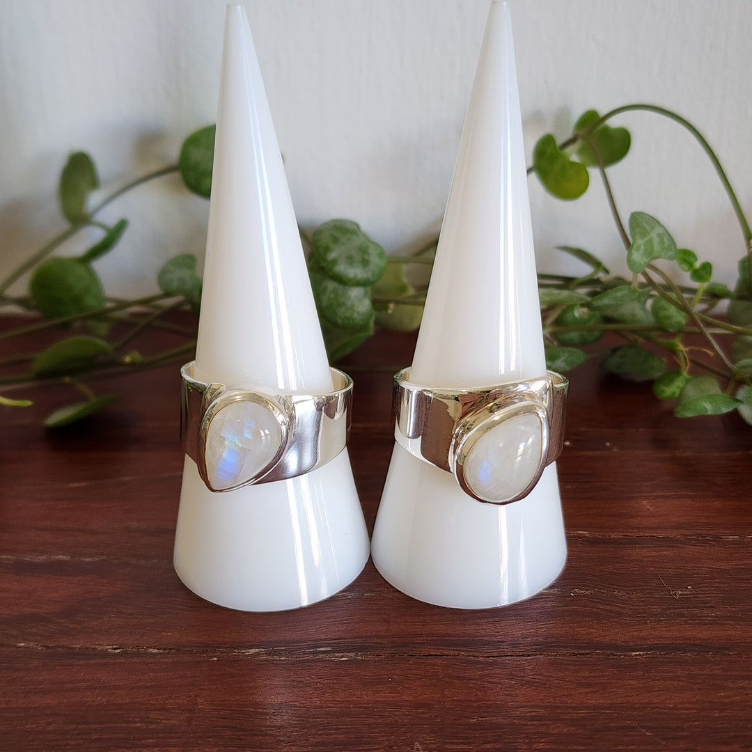 Rainbow Moonstone - Ring