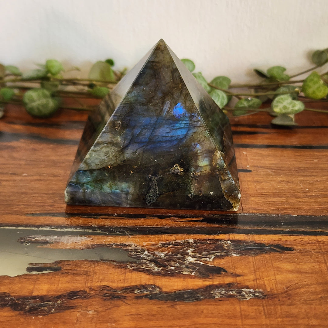 Labradorite - Pyramid
