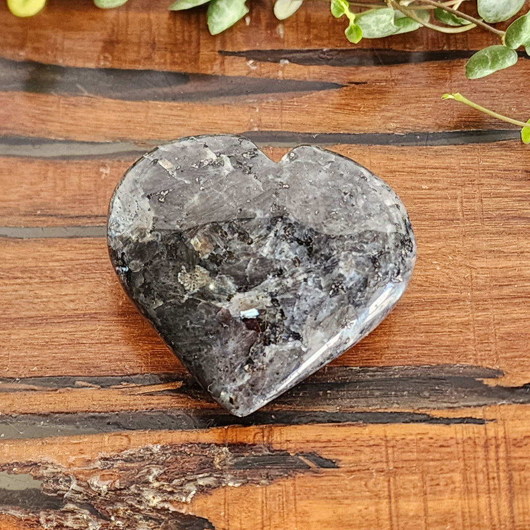 Larvikaite - Heart 78g