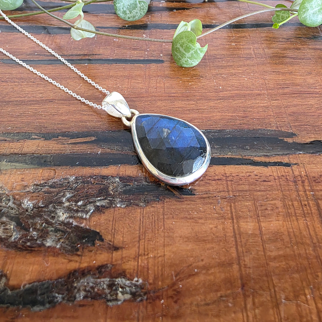 Labradorite - Pendant