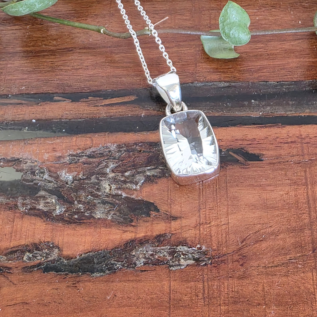 Quartz - Pendant