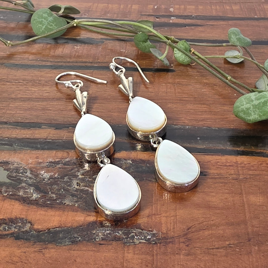 Mother of Pearl - Earrings