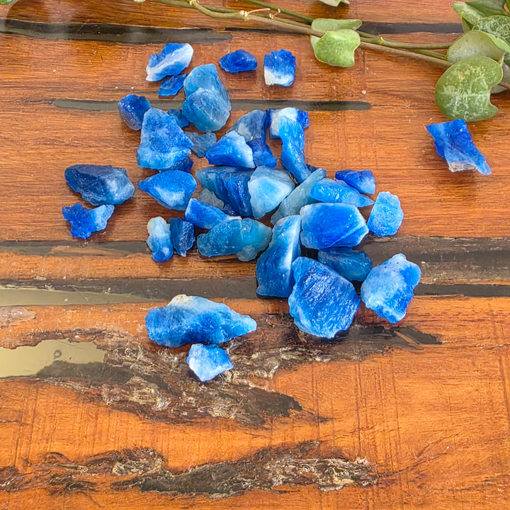 Fluorescent Sodalite - Raw