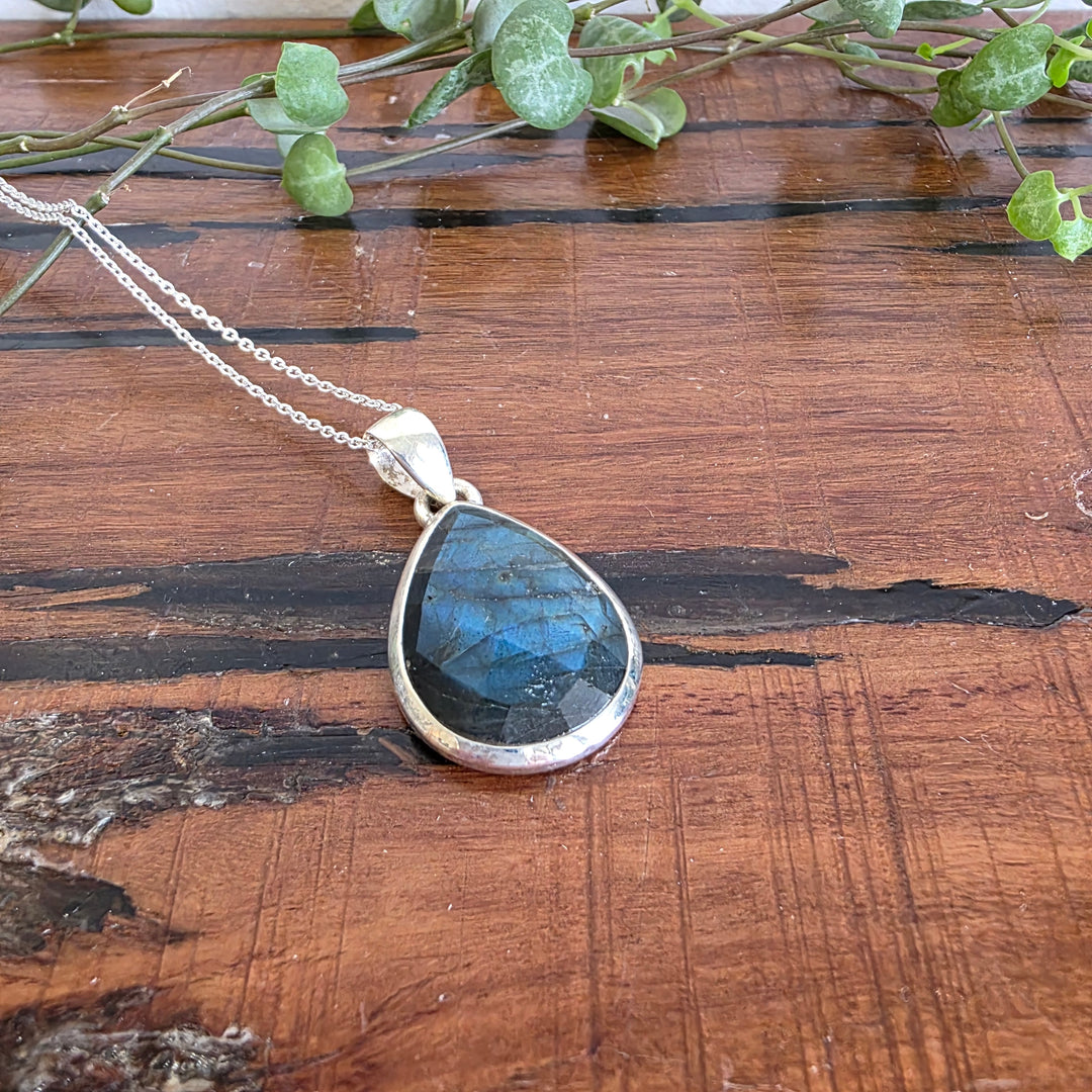 Labradorite - Pendant