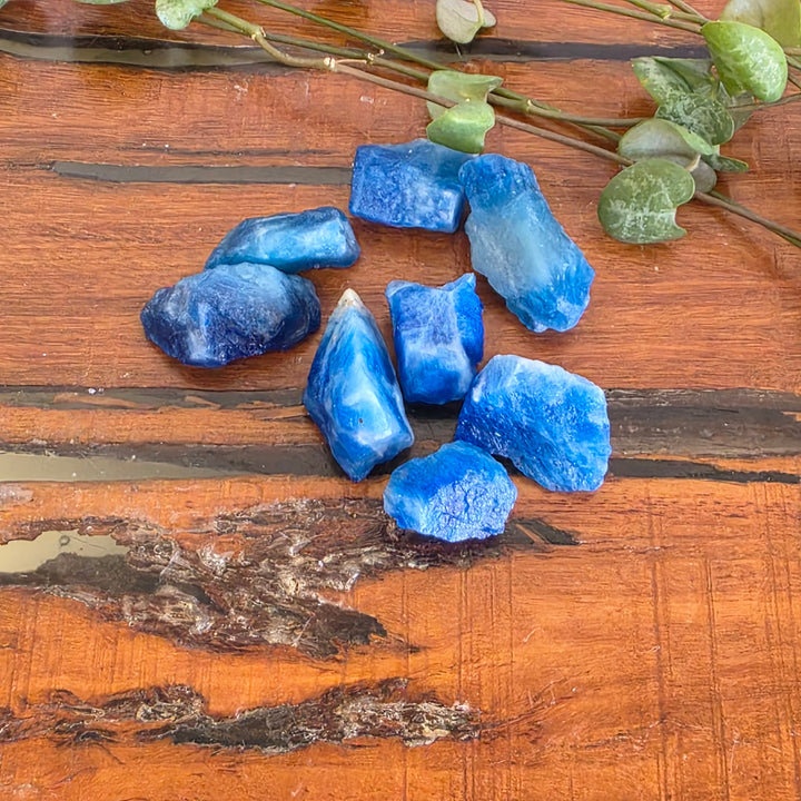Fluorescent Sodalite - Raw