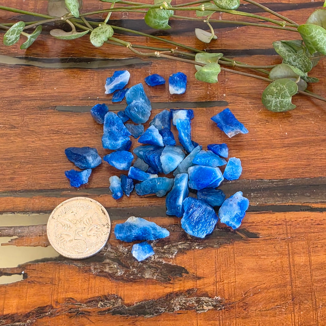 Fluorescent Sodalite - Raw