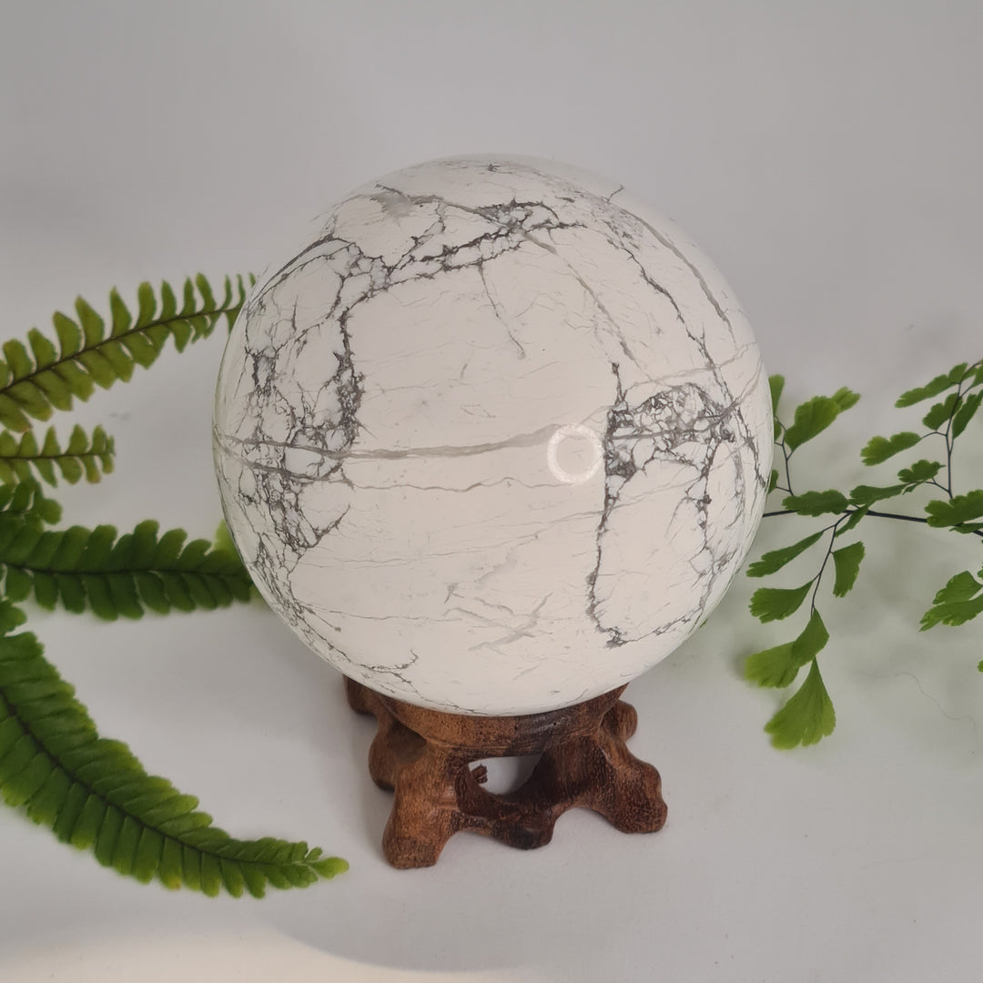 Howlite White - Sphere