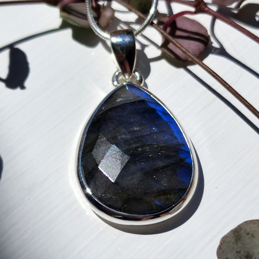 Labradorite - Pendant