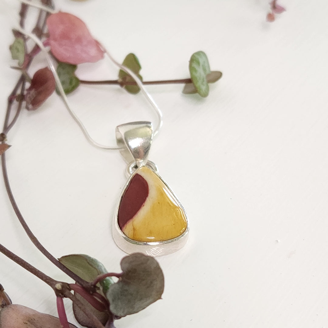 Mookaite Jasper - Pendant