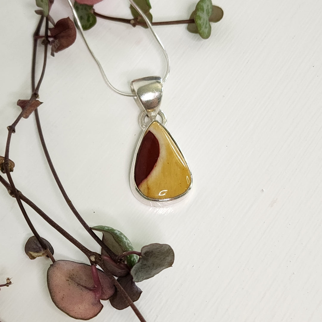 Mookaite Jasper - Pendant