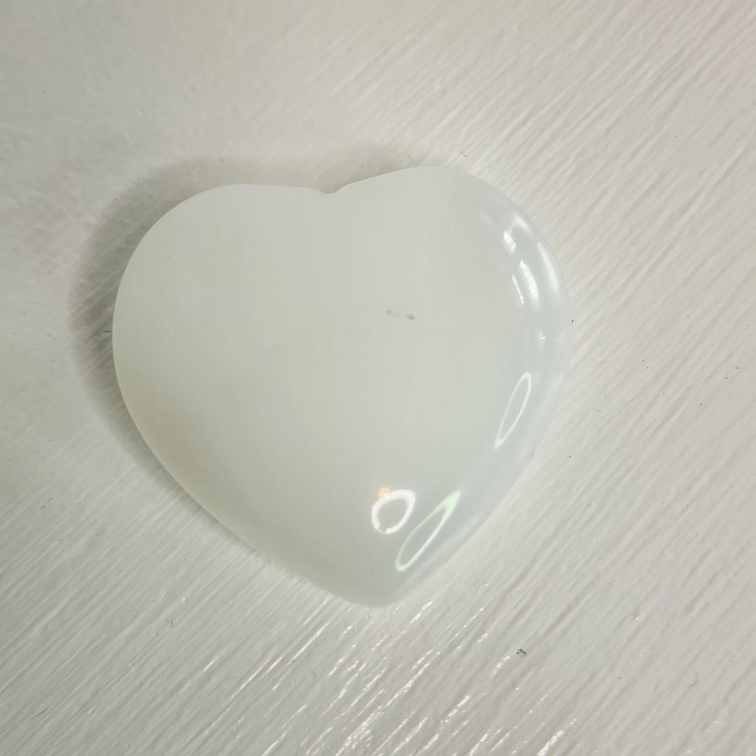 Jade White - Heart 30mm